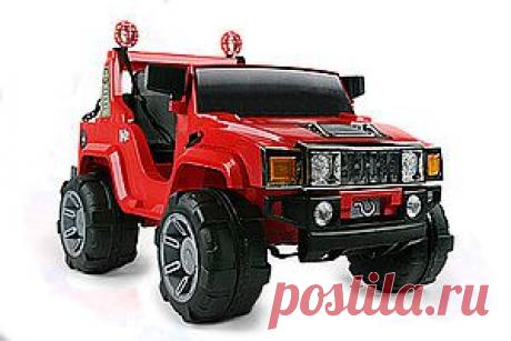 Smart Ride On Hummer - это двухместный внедорожник с электроприводом. прочный пластиковый корпус, внушительные колеса, которые позволяют передвигаться по твердым, ухабистым поверхностям.Посадочные места (кресла) регулируются под рост ребенка, а так же оснащены ремнями безопасностями. Smart Ride On Hummer имеет заднюю и переднюю скорость, реалистичный рычаг передачи скоростей, педаль акселератора, 2 зеркала заднего вида, фары, открывающийся капот.
 Внедорожник подойдет для детей от 3-9 лет.