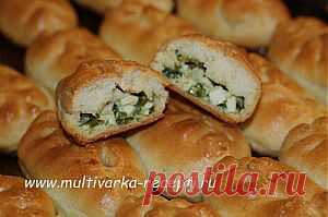 Печеные пирожки с яйцом и зеленым луком |