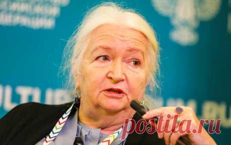 Каждый из нас рождается со своей нейронной сетью, более того, у маленьких детей нейронов больше, чем у взрослых, потому что за ненадобностью они исчезают. Дальше на этой нейронной сети пишется текст нашей жизни. Если нет болезни Альцгеймера или Паркинсона, то мозг хранит всю информацию, мимо которой он прошел, унюхал, попробовал, выпил и так далее, все там лежит. Если вы этого не помните, это не значит, что этого нет в мозгу. Есть множество способов это доказать, самый простой из них – гипноз.…