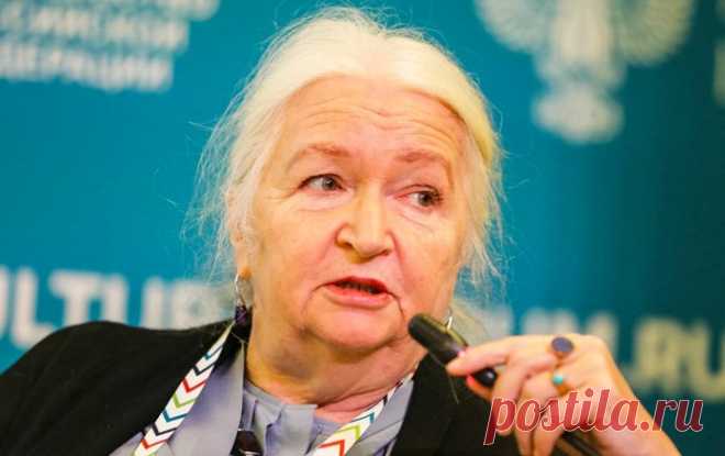 Каждый из нас рождается со своей нейронной сетью, более того, у маленьких детей нейронов больше, чем у взрослых, потому что за ненадобностью они исчезают. Дальше на этой нейронной сети пишется текст нашей жизни. Если нет болезни Альцгеймера или Паркинсона, то мозг хранит всю информацию, мимо которой он прошел, унюхал, попробовал, выпил и так далее, все там лежит. Если вы этого не помните, это не значит, что этого нет в мозгу. Есть множество способов это доказать, самый простой из них – гипноз.…