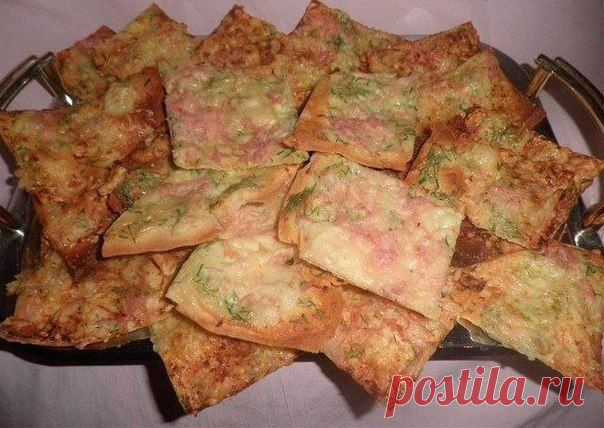 Чипсы из лаваша с сыром и ветчиной