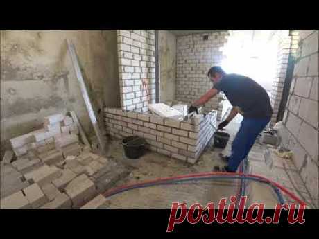 кладка коротких кирпичных простенков с углом .
