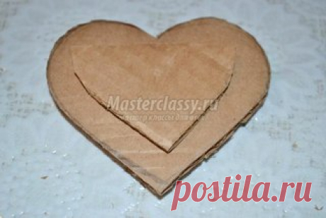 https://masterclassy.ru/topiarii/topiariy-iz-kofe/1180.. 

https://masterclassy.ru/topiarii/topiariy-iz-kofe/1180.. 

Кофейный топиарий в форме сердца.