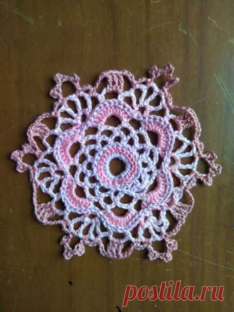 Салфетка из мотивов