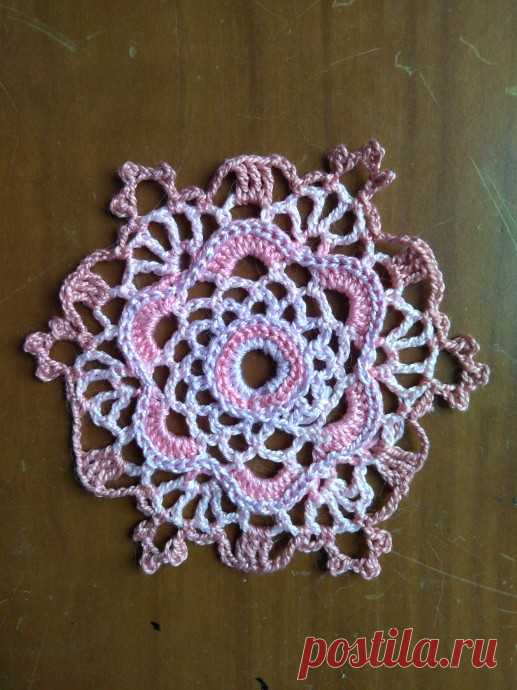 Салфетка из мотивов