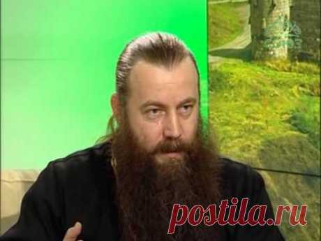 Можно ли подавать записки на проскомидию за людей, которые далеки от Церкви?