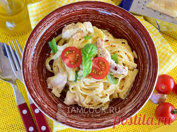 Паста карбонара с курицей (классический итальянский рецепт) — рецепт с фото Паста Карбонара - традиционное блюдо итальянской кухни, которое готовится не только с беконом, но и с беконом и грибами, с морепродуктами, курицей. Сегодня предлагаю приготовить вариант пасты Карбонара с курицей и сливками.