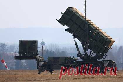 На Украине объяснили уничтожение Россией Patriot. Отставной генерал Вооруженных сил Украины (ВСУ) Сергей Кривонос заявил, что Россия подорвала зенитные ракетные (ЗРК) комплексы Patriot на Украине благодаря превосходным возможностям в разведке и наблюдении. Военный добавил, что ВСУ теряют дорогостоящую технику в том числе и из-за безалаберности и самоуверенности.