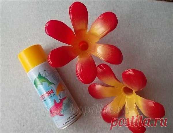 Цветы из пластиковых бутылок для сада