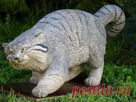 Скульптура Манул выполнена полой, чтобы предохранить массив от растрескивания. Максимальный размер 56 см. Находится в коллекции автора. Выставлена на продажу. Цена 400000 руб.