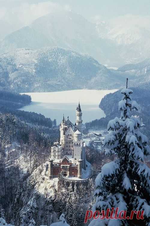 Neuschwanstein | Beautiful World