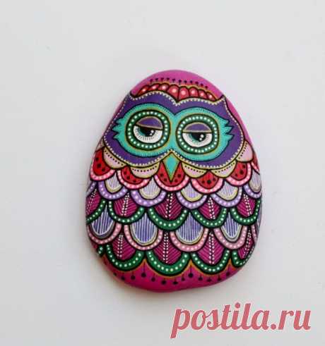 Hand Painted Stone Owl от ISassiDellAdriatico на Etsy