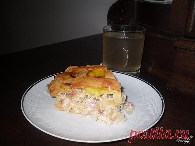 Пирог с луком и ветчиной


Пирог с луком и ветчиной полноценно заменит обед. Налейте в кувшин молока и подайте его к пирогу. Мой папа всегда так ест пироги. Это один из моих любимых несладких пирогов. Запечённый лук теряет свою горечь, что особенно хорошо для этого пирога. Два кусочка будет для вас достаточно, чтобы насытиться до самого ужина. Хорош пирог с луком и ветчиной и на ужин. Приятного аппетита.


Ингридиенты:

Репчатый лук: 3 Штуки,
Ветчина: 200-250 Грамм,
Яйца: ...