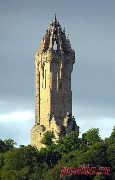 offense-is-the-best-defence:
“Wallace Monument
”