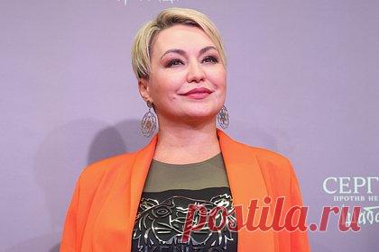 Катя Лель рассказала о даре целительства. Российская певица и автор песен Катя Лель рассказала, как узнала о своем даре целительства. По словам певицы, способности были заложены в ней с детства, и они зависят от даты рождения. Исполнительница также отметила, что к ней за помощью часто обращаются представители шоу-бизнеса, но называть их имена она отказалась.