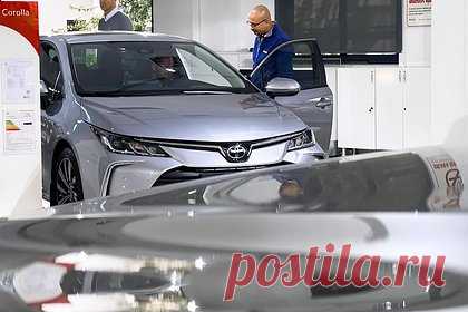 Продажи новых автомобилей в России выросли более чем вдвое. В мае 2023 года в России продали 51 466 новых машин, что на 112 процентов больше показателей годичной давности. Ситуацию на отечественном авторынке весной 2022 года определяли недавно введенные западные санкции, на фоне которых большинство производителей остановили ввоз автомобилей и их производство в России.