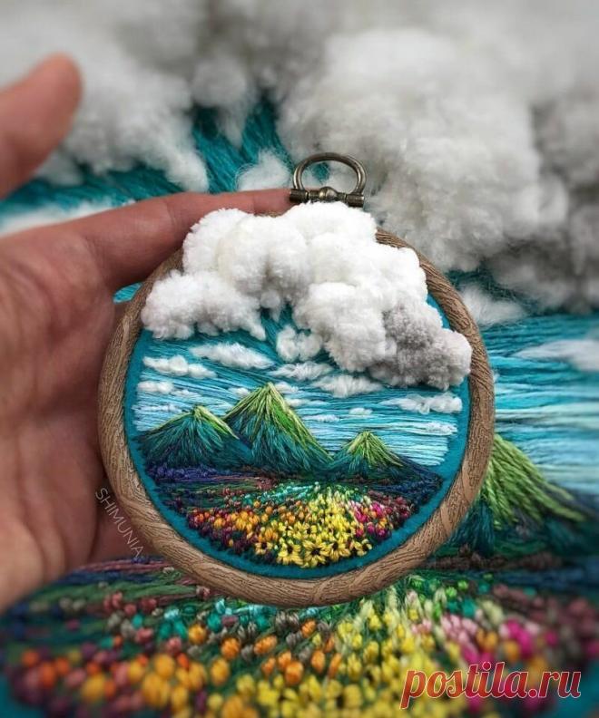 Покажу вам подборку ЗАВОРАЖИВАЮЩЕЙ 3D вышивки: невероятный объём и красота! Что же мастерицы используют помимо ниточек? | Вышивка is Love | Яндекс Дзен