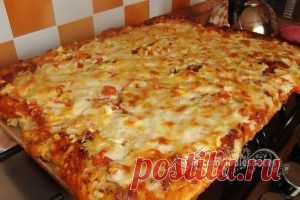 Быстрая пицца на противне