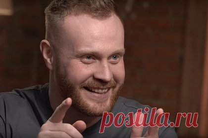 Популярный комик с ТНТ рассказал о неожиданном последствии интервью Дудю. Звезда шоу Stand Up на канале ТНТ Евгений Чебатков рассказал, с каким неожиданным последствием он столкнулся после интервью блогеру и журналисту Юрию Дудю. По словам комика, некоторые коллеги до сих пор негативно относятся к нему, несмотря на то, что видео вышло два года назад.