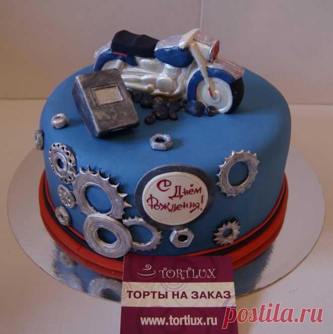 Праздничный торт для байкера.Вес 3 кг.
#байкер#мотоцикл#тортназаказ#