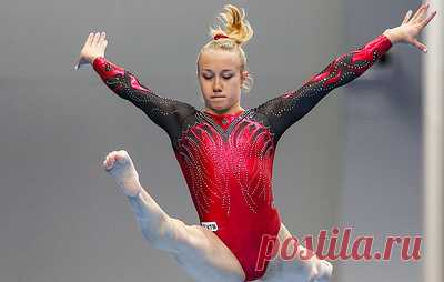 Гимнастка Листунова выиграла многоборье на чемпионате России. Второе место заняла Ангелина Мельникова, третьей - Ульяна Перебиносова