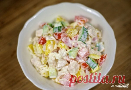 Новости Салат с курицей и овощами