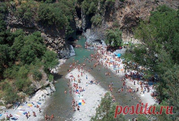Одно из природных чудес Сицилии – ущелье Алькантара - Путешествуем вместе