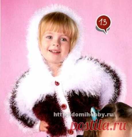 Вязаная пушистая кофточка из пряжи &quot;травка&quot;.