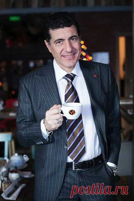 Топ лидер компании ORGANO GOLD Salvatore Calogero, добился колосальных успехов за маленький промежуток времени.