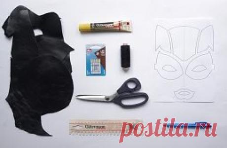 Переделка. Кожаная аппликация на свитере.