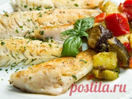 Салат из минтая приготовить достаточно просто и не затратно Салат из минтая готовится предельно просто. К тому же, минтай остается одной из самых доступных рыб в плане цены. Если заинтересовались - смотрите рецепты.