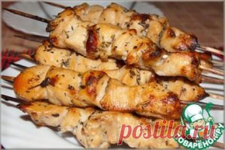 Шашлычки пикантные из куриной грудки - кулинарный рецепт