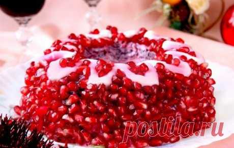 Салат «Гранатовый браслет» с курицей