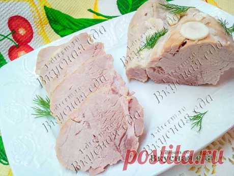 Буженина из свинины в духовке по-домашнему Вкусная, нежная, ароматная домашняя буженина получается по этому рецепту с пошаговыми фото! Идеальная закуска в праздники и мясо для бутербродов в будни!