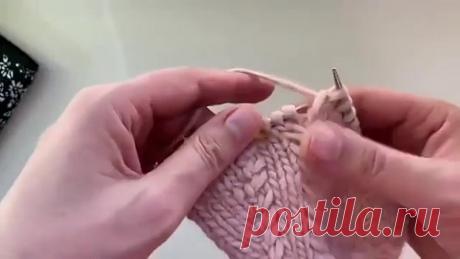 Красивая регланная линия
⠀
⠀
Регланная линия состоит из 6 петель.
1 ряд: вяжем, как показано на видео;
2 ряд: по рисунку (при круговом вязании) или изнаночными (при поворотном вязании).
⠀Полезность от virina.knits
Вяжите с удовольствием
⠀