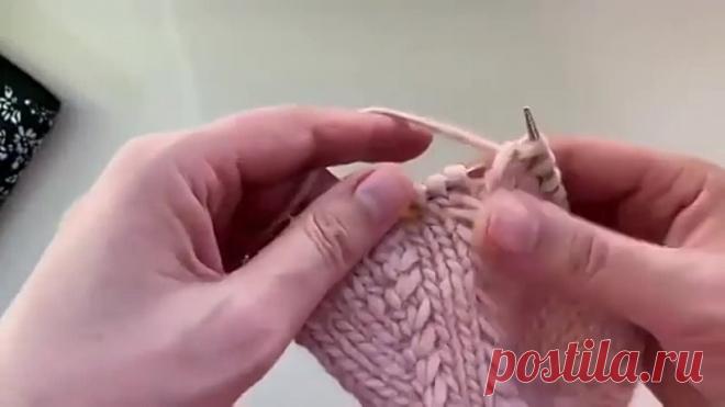 Красивая регланная линия
⠀
⠀
Регланная линия состоит из 6 петель.
1 ряд: вяжем, как показано на видео;
2 ряд: по рисунку (при круговом вязании) или изнаночными (при поворотном вязании).
⠀Полезность от virina.knits
Вяжите с удовольствием
⠀