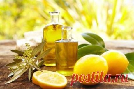 Оливковое масло и лимон - и печень как новая 
Эффективный метод, который поможет вам в ежедневном профилактическом очищении печени. Уже через неделю вы почувствуете результат! 
 
Сейчас я расскажу вам о ежедневном профилактическом очищении печени. Его эффект вы почувствуете постепенно, например, если будете проводить эту процедуру на протяжении месяца. Хотя заметное улучшение самочувствия может ощущаться уже через неделю. 
 
Сама процедура крайне проста. Вам нужно каждый д...