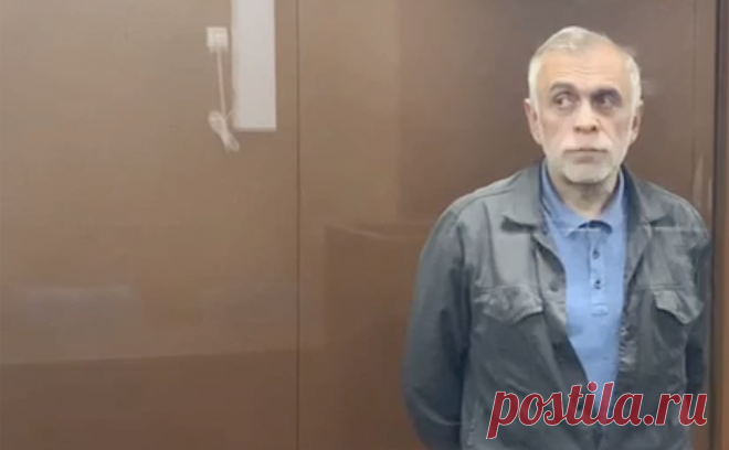 Основатель «Русских фондов» заявил о необоснованности претензий. Предъявление претензий спустя десять лет после сделок с пенсионными фондами является абсолютно необоснованным и наносящим моральный, материальный и репутационный ущерб, заявили основатели «Русских фондов» Сергей Васильев и Константин Бейрит, говорится в поступившем в РБК сообщении.