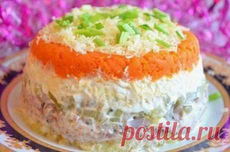 Салат из горбуши с маринованными огурчиками | Готовим классно