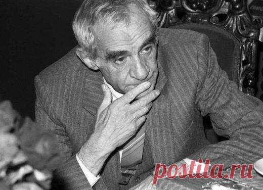 Евгений Миронов пришел поздравить Гердта с 80-летием. Присел на кровать, разговаривают… | Люблю Себя
