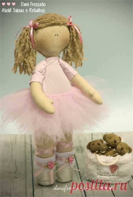 Ideias e Retalhos por Dani Fressato: Boneca Bailarina de Tecido