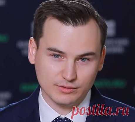 Мошенники использовали нападение на Щельцина для &quot;развода&quot; его коллег. Мошенники использовали нападение на главу АНО &quot;Цифровые платформы&quot; Арсения Щельцина, чтобы выманить деньги у его бывших коллег. Об этом пишет Telegram-канал Baza. Отмечается, что после нападения бывшим коллегам Щельцина начал ...