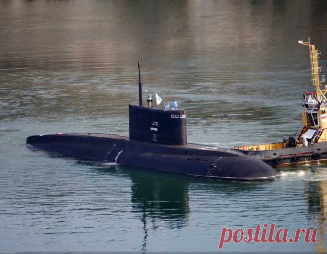 НОВЕЙШАЯ РОССИЙСКАЯ ПОДЛОДКА ЗАШЛА В СЕВАСТОПОЛЬ

Подводная лодка «Новороссийск» — первая субмарина, введенная в состав Черноморского флота после распада СССР, прибыла в Севастополь из пункта постоянной дислокации — Новороссийска.