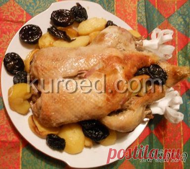 РЕЦЕПТЫ | Утка с картофелем, черносливом и яблоками