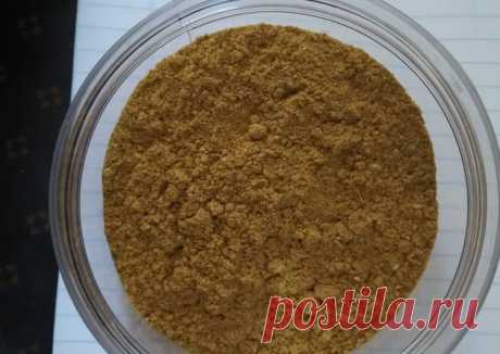 Смесь специй, подходящая для многих блюд.
