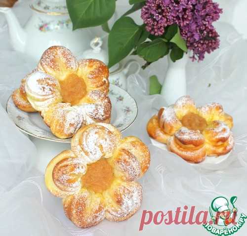 Сдобные булочки с яблочным джемом – кулинарный рецепт