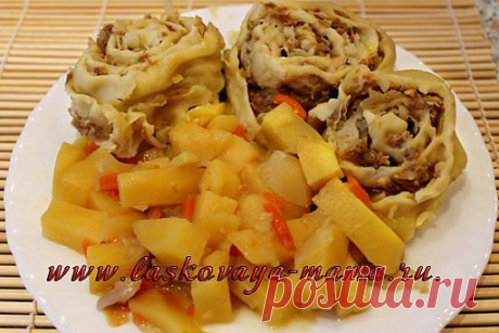 Штрудели с фаршем, капустой и овощами в мультиварке