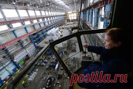 «Ренова» продала крупного производителя паровых агрегатов малоизвестной компании. Холдинг «Ротек» группы «Ренова» Виктора Вексельберга продал Уральский турбинный завод малоизвестной компании «Мосэлектрощит». Сумма сделки составила 10 миллиардов рублей. По данным «Ъ», у «Мосэлектрощита» нет компетенций в машиностроительном бизнесе и достаточных средств для поддержания бизнеса.