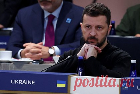 В МИД России заявили о данном Зеленскому карт-бланше от США. К чему может привести разрешение наносить удары по России?