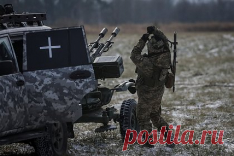 На Западе раскрыли отношение к мирным переговорам по Украине. Премьер-министр Норвегии Йонас Гар Стере поговорил с российскими пранкерами Вованом (Владимир Кузнецов) и Лексусом (Алексей Столяров). В беседе с ними политик выразил поддержку возможности мирных переговоров по Украине. Перед этим пранкеры разыграли министра экономики и проблем климата Германии Роберта Хабека.